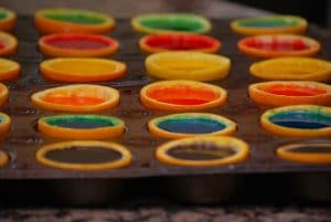 como-hacer-gelatinas-en-forma-de-gajos-de-naranja-1