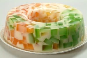 como-hacer-gelatina-de-mosaico-multicolor-5