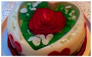 como-hacer-gelatinas-decoradas-flor-blanca-5