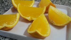como hacer gelatina con frutas de naranja natural