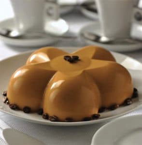 como-hacer-gelatinas-decoradas-de-café-4