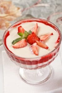 recetas-de-gelatinas-de-frutas-fresas-con-leche-condesada-2