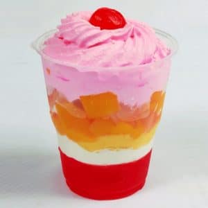 como-hacer-gelatina-con-crema-y-fresas-4