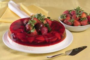 gelatina-de-frutas-con-fresas-y-melocoton-3