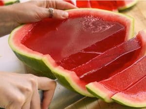 Como hacer divertida gelatina con vodka