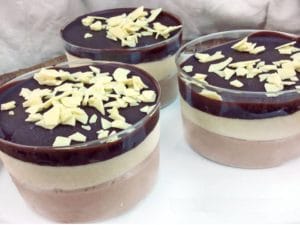como hacer gelatinas de colores en vasitos