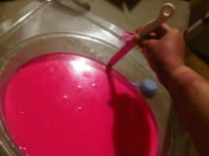 como desmoldar una gelatina en molde de plastico