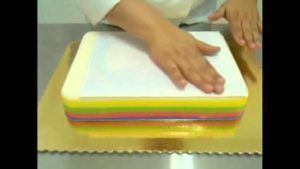 Como preparar gelatinas decoradas