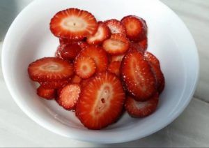 como hacer gelatinas de fresa